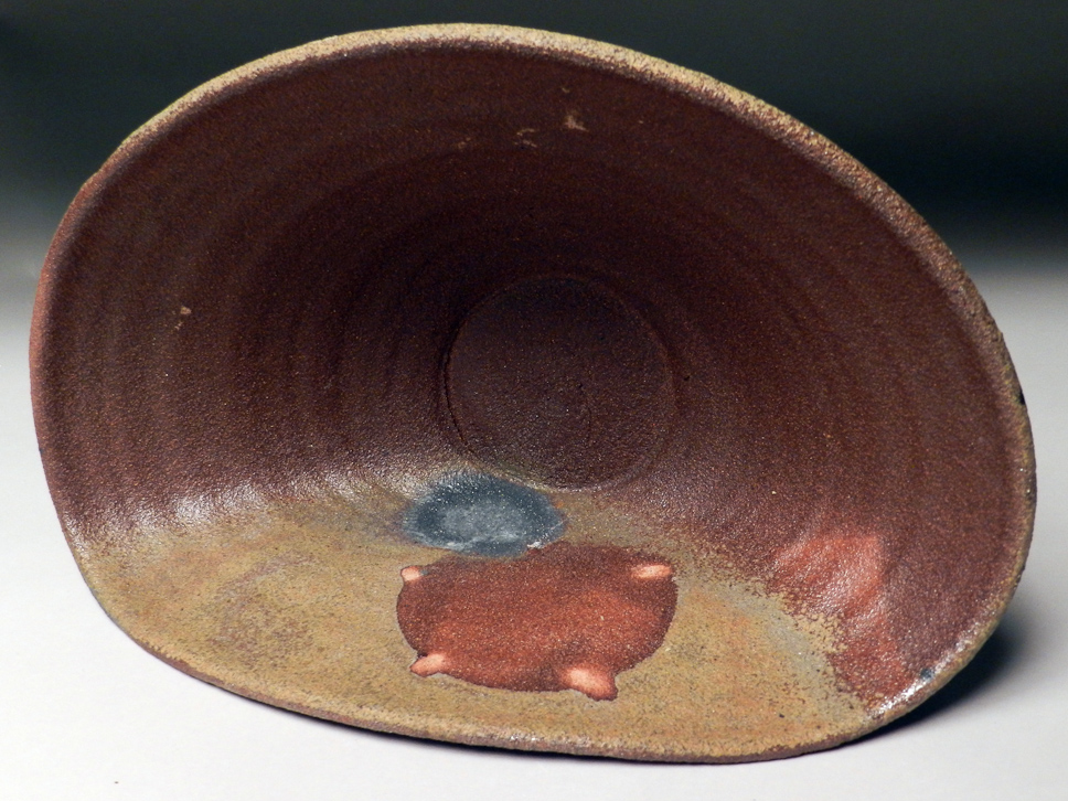 Recumbent Bowl with Pearl Ash Spot and Circle