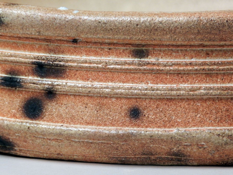 Round Platter, Detail